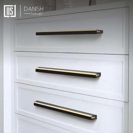 Model 032 Handle